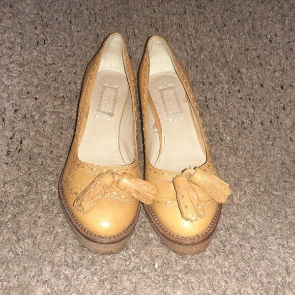UTERQUE-Tan Leather Wingtip Pumps-Platform-Stitching-Tassels-Sz 36-Near Mint - Picture 5 of 7